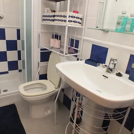 Apartment Bonito De 2 En Con Estacionamiento, Aire Acondicionado, Cerca Del Centro Y De La Playa - Es-204-46 Roses