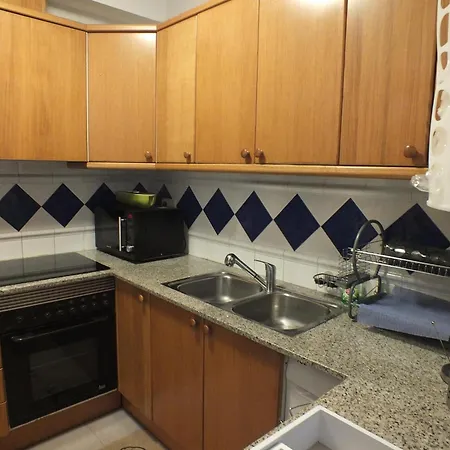 Apartment Bonito De 2 En Con Estacionamiento, Aire Acondicionado, Cerca Del Centro Y De La Playa - Es-204-46